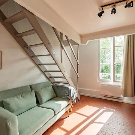Charming Apartment In The Heart Of Versailles Extérieur photo